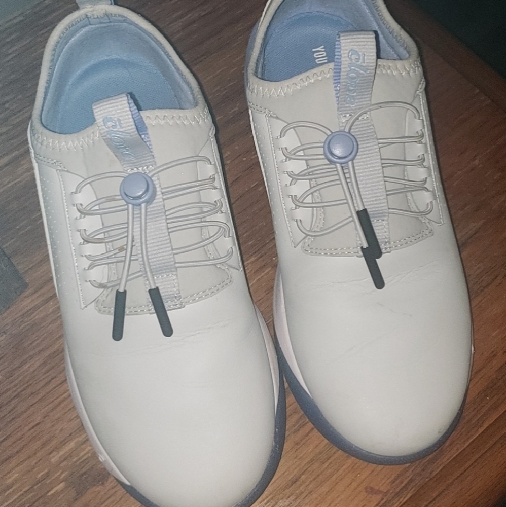 Clove Nursing Shoes